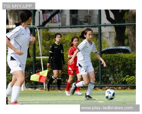 足球全球网助力青少年成长打造未来足球明星的摇篮 足球全球网助力青少年成长打造未来足球明星的摇篮